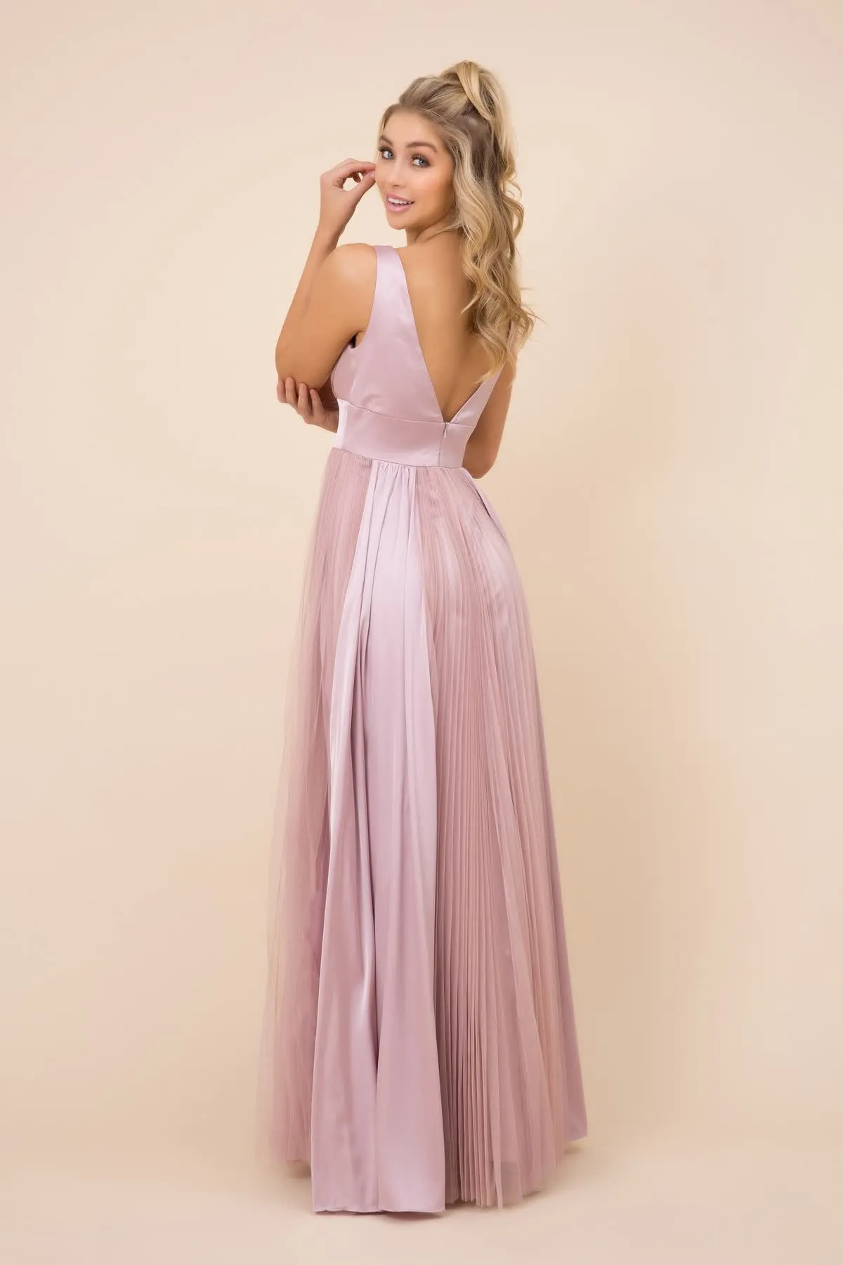 V-neck long tulle dress for evening & bridesmaids